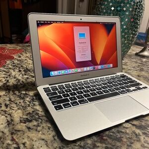 MacBook Air Laptop Excellent condition